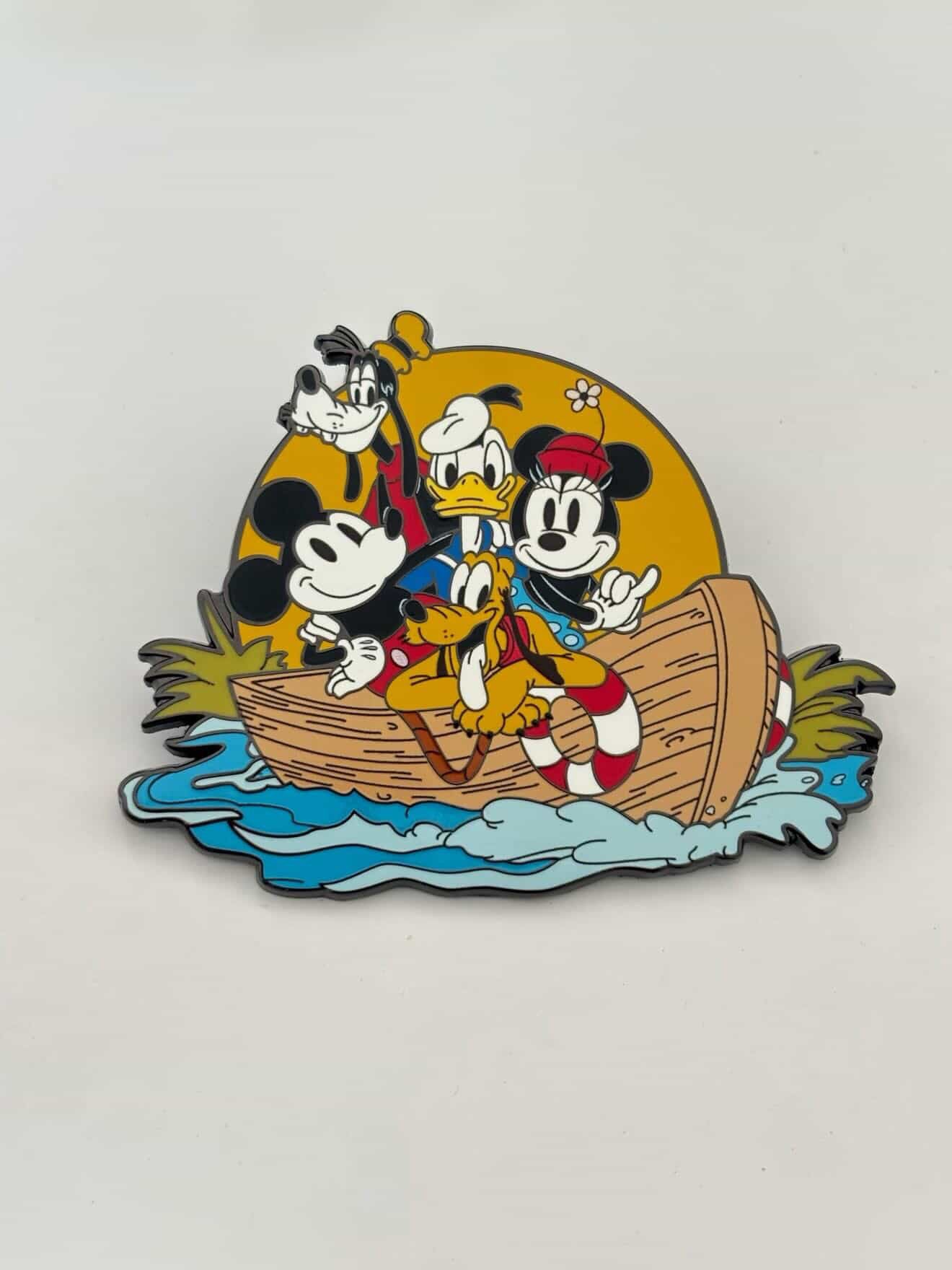Mickey and Friends Boat - LE300