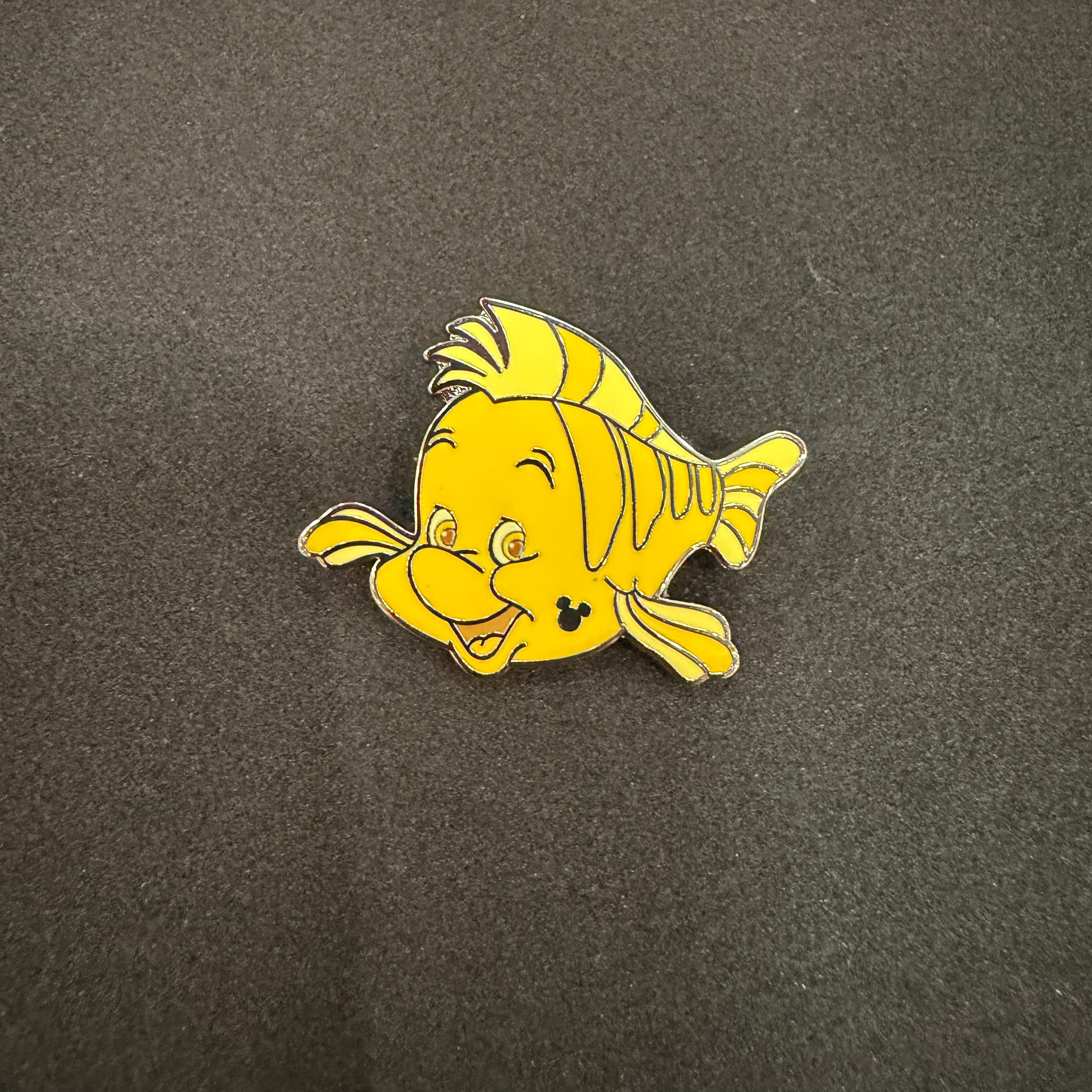 2025 hidden mickey flounder pin